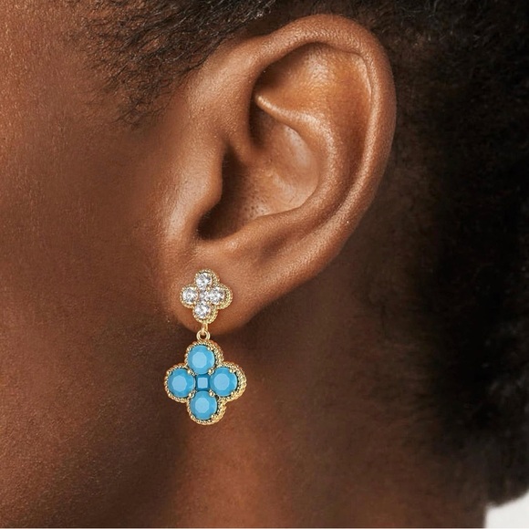 Jewelry - Gold Cz Leaf Stud Earrings